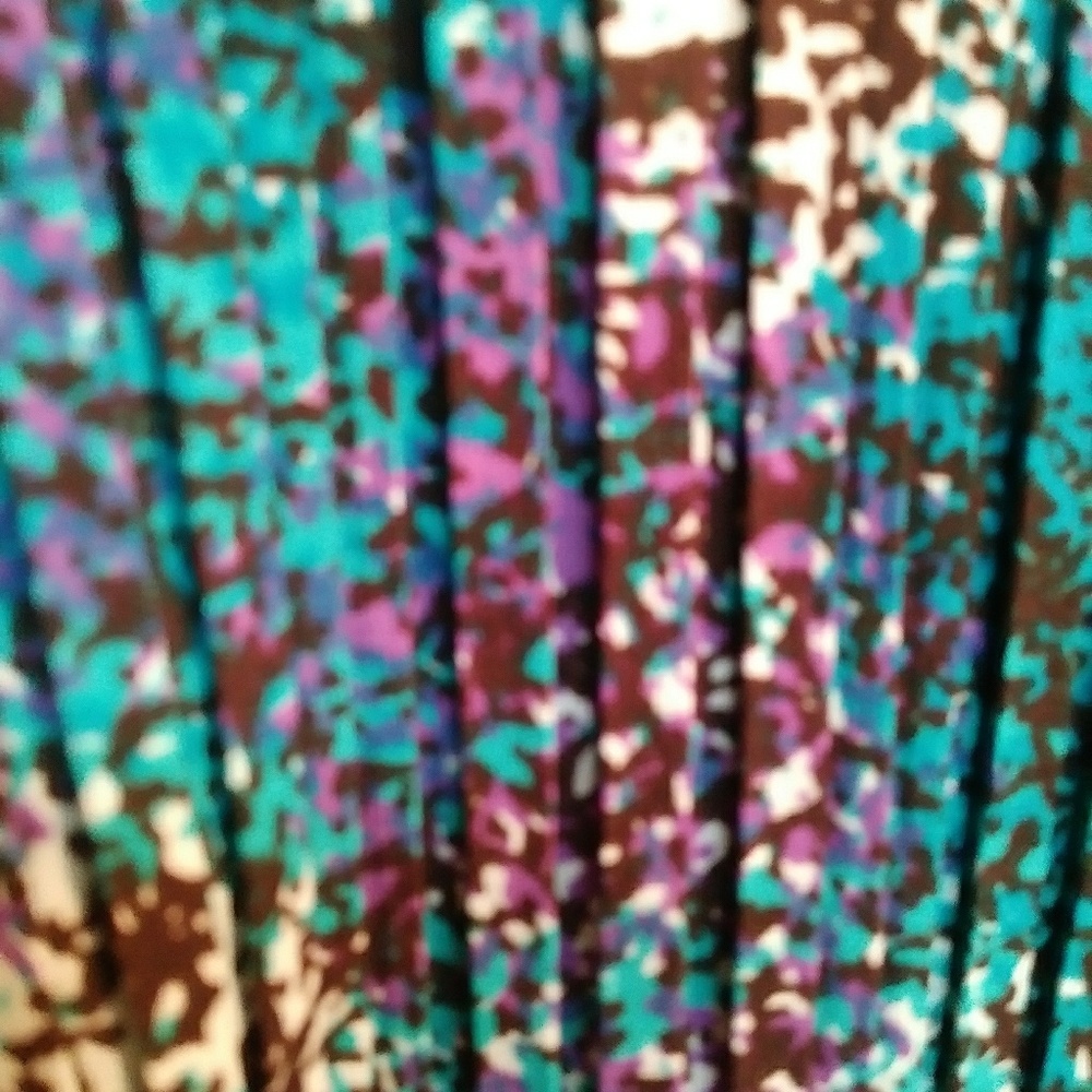 Multiple color blouse - Picture 3 of 4